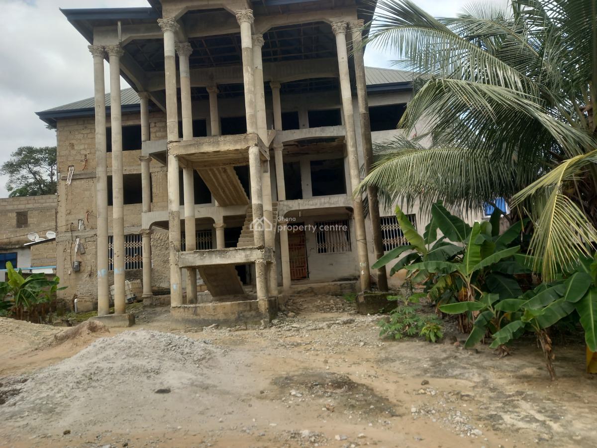 6 Apartments/ Flats., Duase,  Near Buokrom/ Kumasi Airport., Kumasi Metropolitan, Ashanti, Apartment for Sale