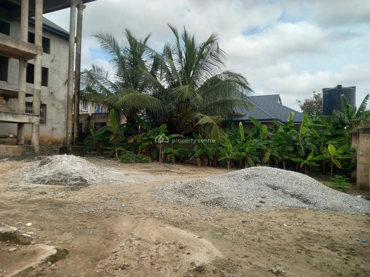 6 Apartments/ Flats., Duase,  Near Buokrom/ Kumasi Airport., Kumasi Metropolitan, Ashanti, Apartment for Sale