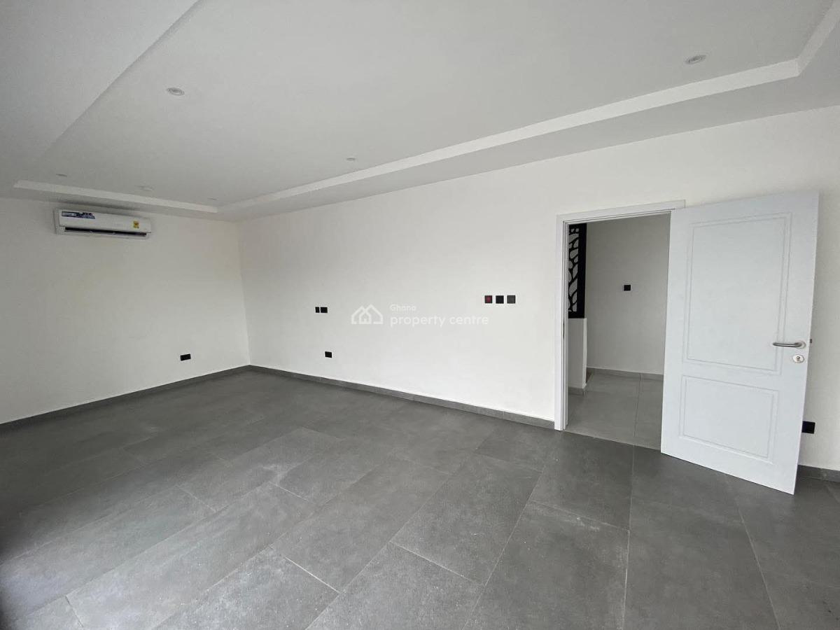3-bedroom Townhouse + Servants Quarters for, Tse Addo, Accra, Detached Duplex for Rent