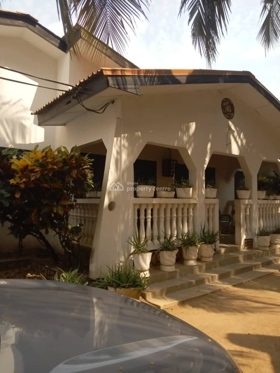 5brm + 2brm Outhouse + 3 Shops on 2 Plots @ Ga Odumase / Sonitra Route, Sonitra Route, Ga West Municipal, Accra, House for Sale