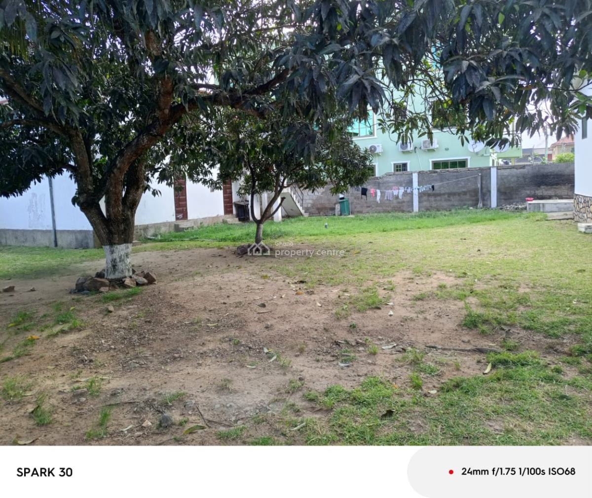 5 Bedroom + 2 Bedroom Outhouse + 3 Shops on 2 Plots, Sonitra Route, Ga West Municipal, Accra, House for Sale