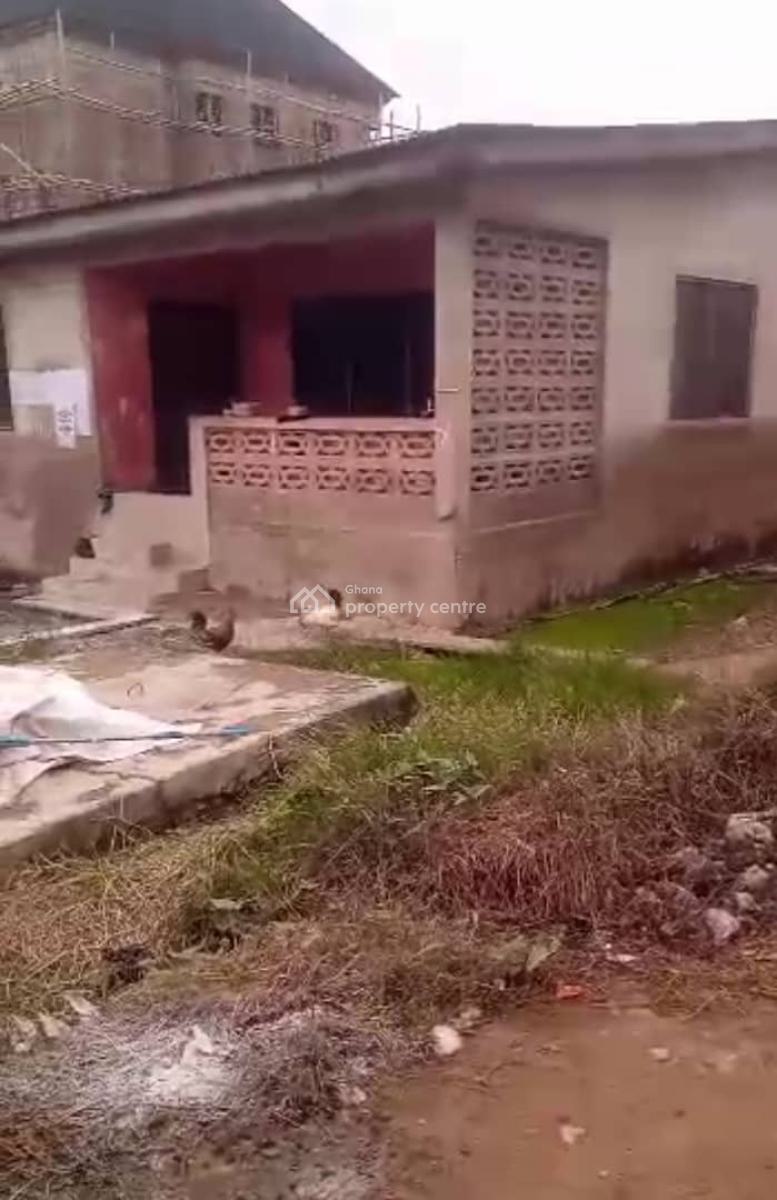 Freehold Old House on One Plot @ Dansoman , Accra, Otodjor Area, Dansoman, Accra, House for Sale