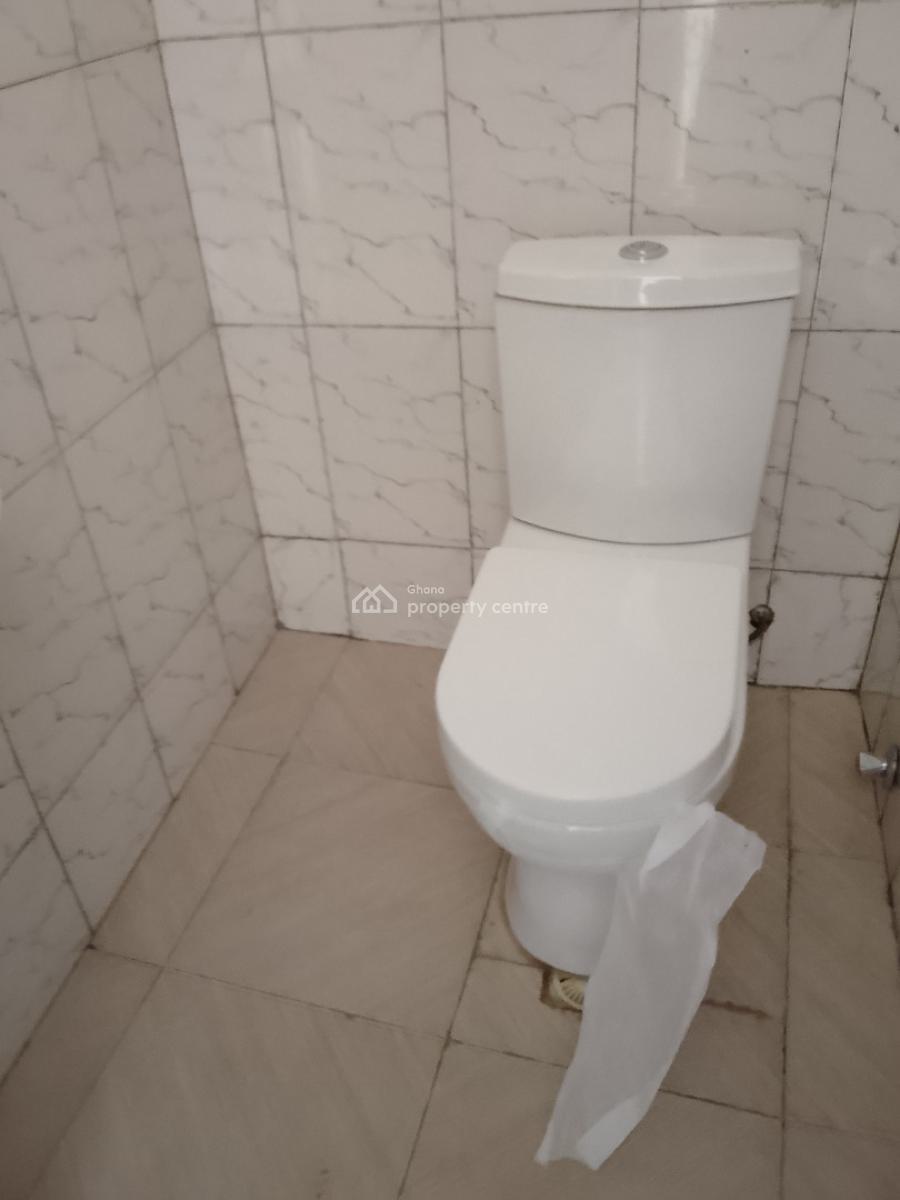 Commercial  Property, Tse Goil Filling Station, Tse Addo, Accra, Shop for Rent