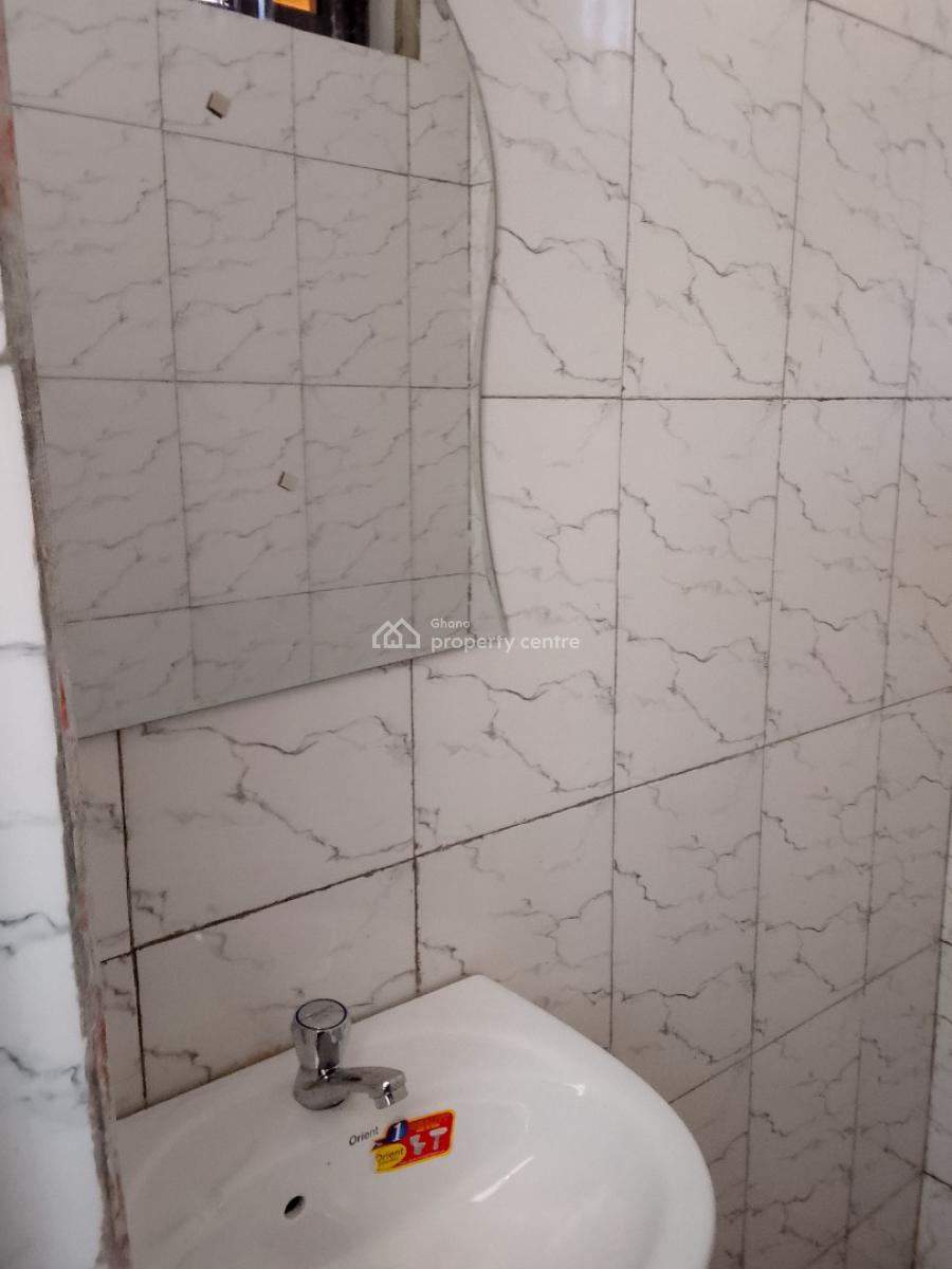 Commercial  Property, Tse Goil Filling Station, Tse Addo, Accra, Shop for Rent