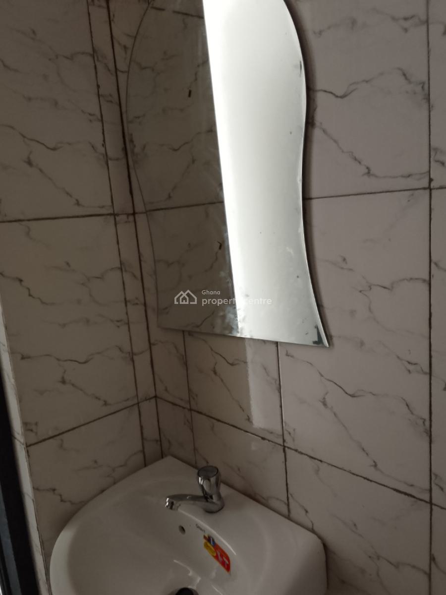 Commercial  Property, Tse Goil Filling Station, Tse Addo, Accra, Shop for Rent