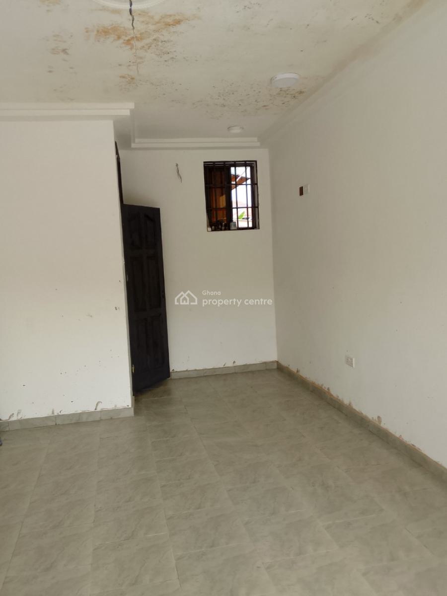Commercial  Property, Tse Goil Filling Station, Tse Addo, Accra, Shop for Rent