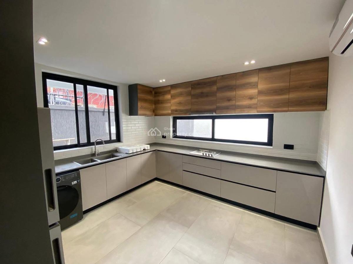 Executive 3-bedroom, Tse Addo, Accra, Townhouse for Rent