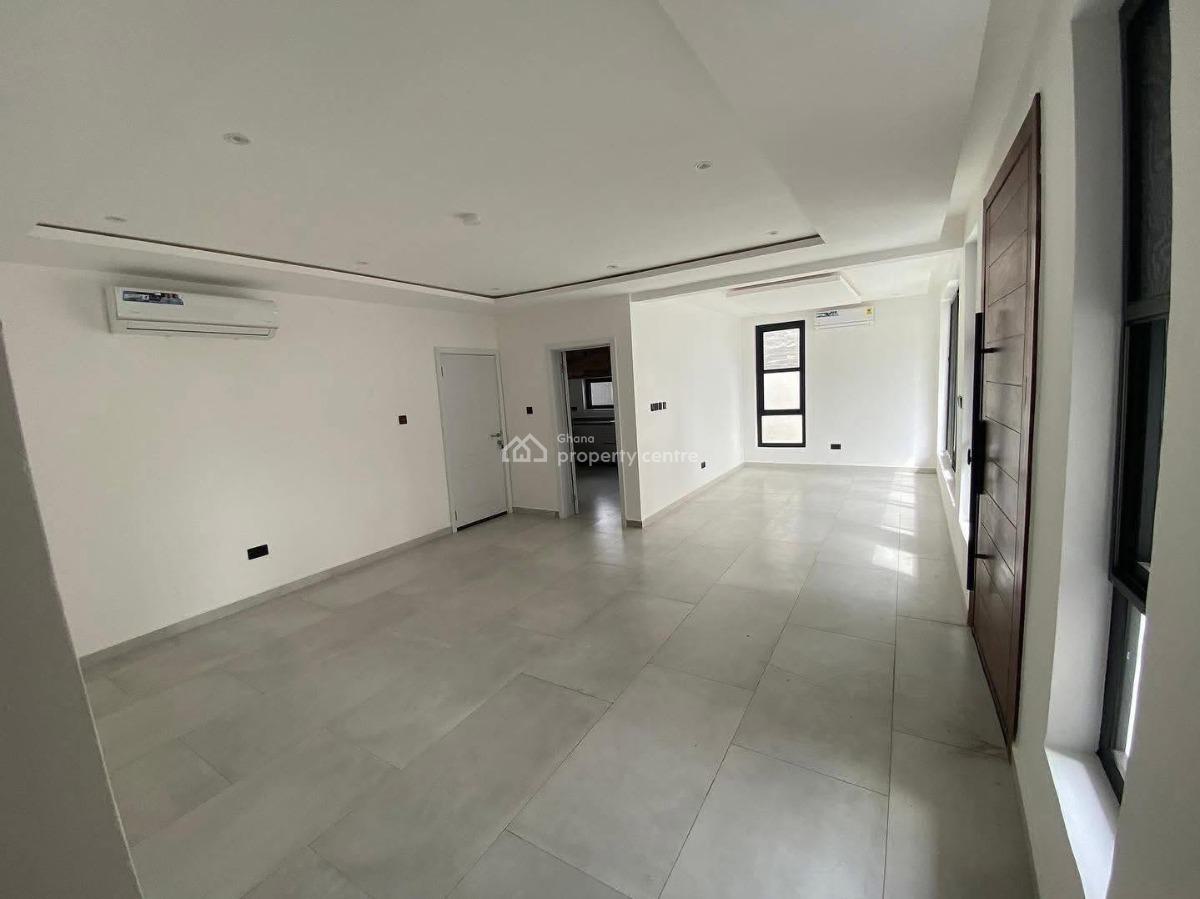 Executive 3-bedroom, Tse Addo, Accra, Townhouse for Rent