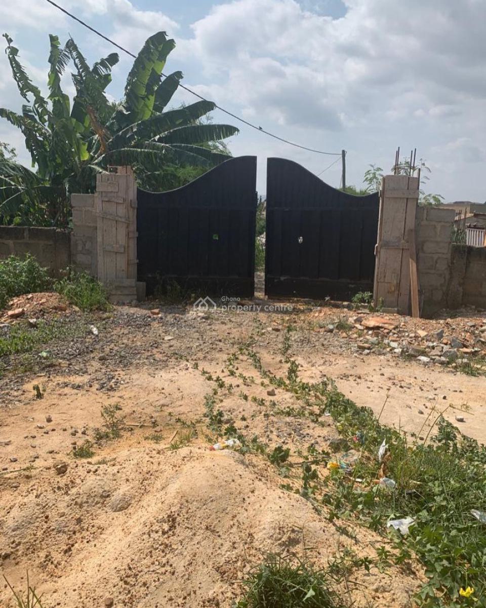 Executive 1 & Half Plot, Oyarifa, La Nkwantanang Madina Municipal, Accra, Land for Sale