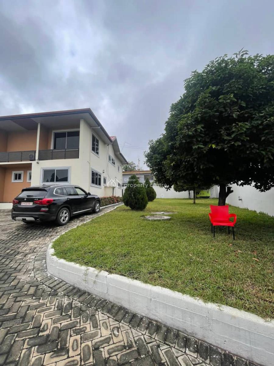 Commercial / Residential 6-bedroom House + 2 Bqs, North Ridge, Accra, House for Rent