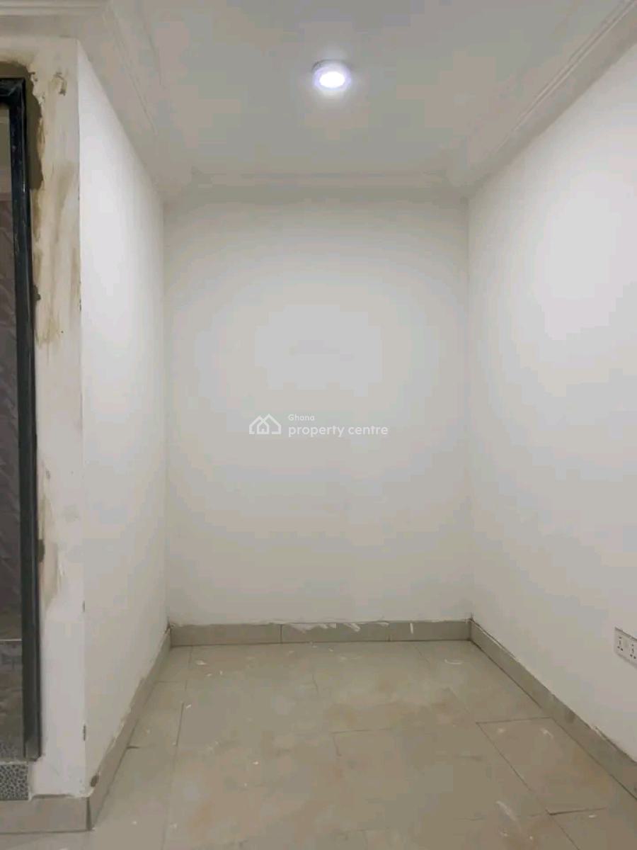 Executive Chamber and Hall Apartment @ Labone, North Labone, Accra, Apartment for Rent