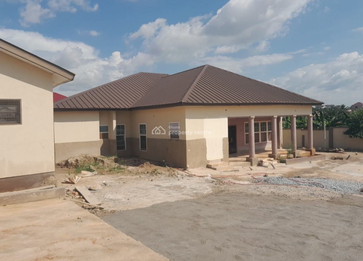 9 Bedrooms  House  ( Daban New Site), Daban New Site, Near Ahodwo., Kumasi Metropolitan, Ashanti, House for Sale
