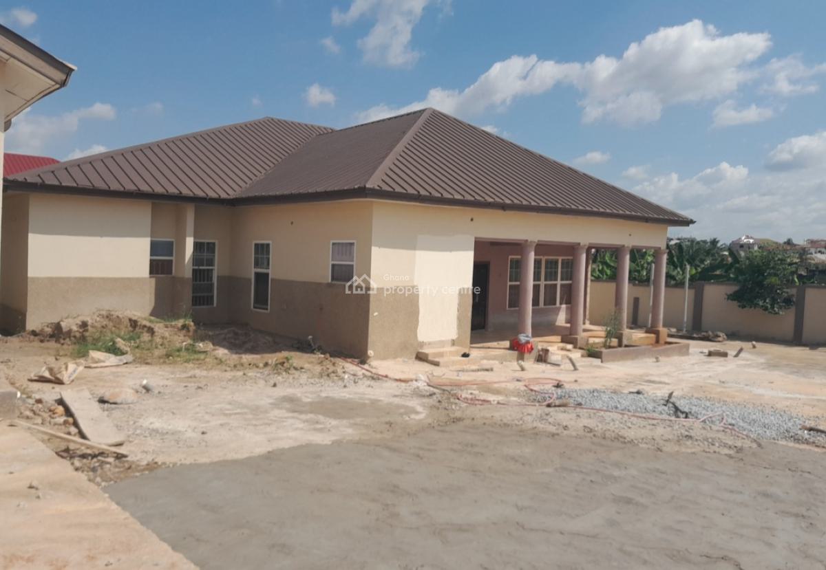 9 Bedrooms  House  ( Daban New Site), Daban New Site, Near Ahodwo., Kumasi Metropolitan, Ashanti, House for Sale