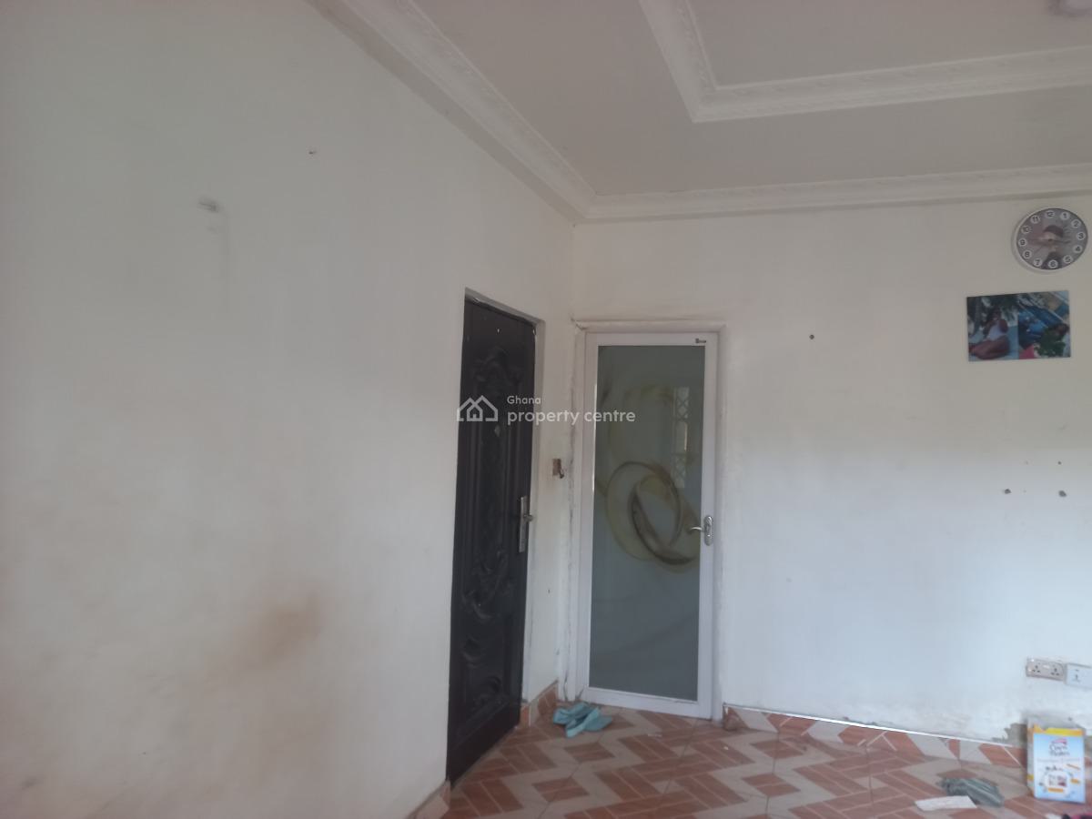 1 Bedroom Self Contain, Kenyasi Adwumam, Motei., Kumasi Metropolitan, Ashanti, Single Room Self Contained for Rent
