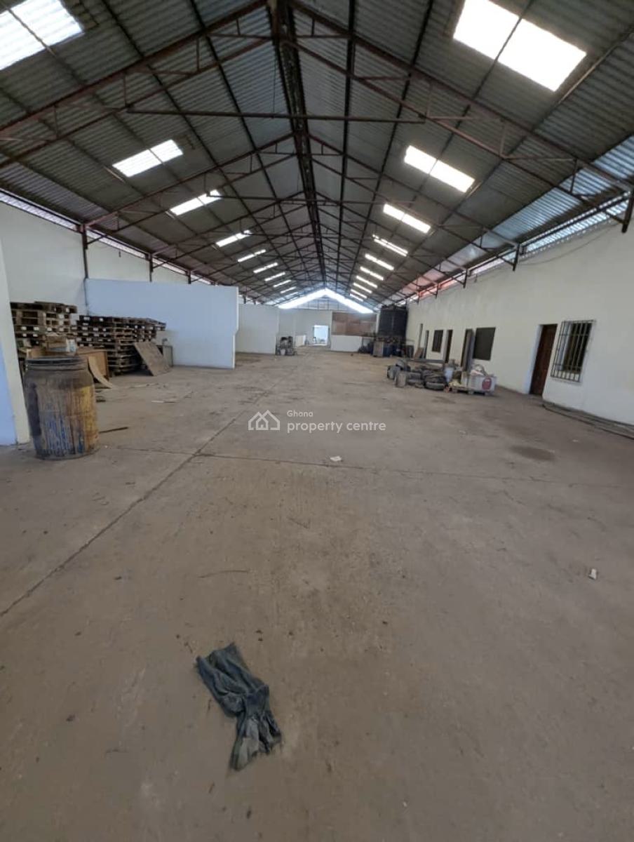 1,300 Sqm of Warehouse, Airport to 37 Road, Burma Camp, Accra, Warehouse for Rent
