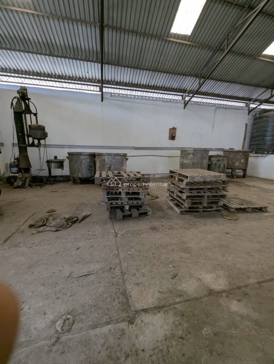 1,300 Sqm of Warehouse, Airport to 37 Road, Burma Camp, Accra, Warehouse for Rent