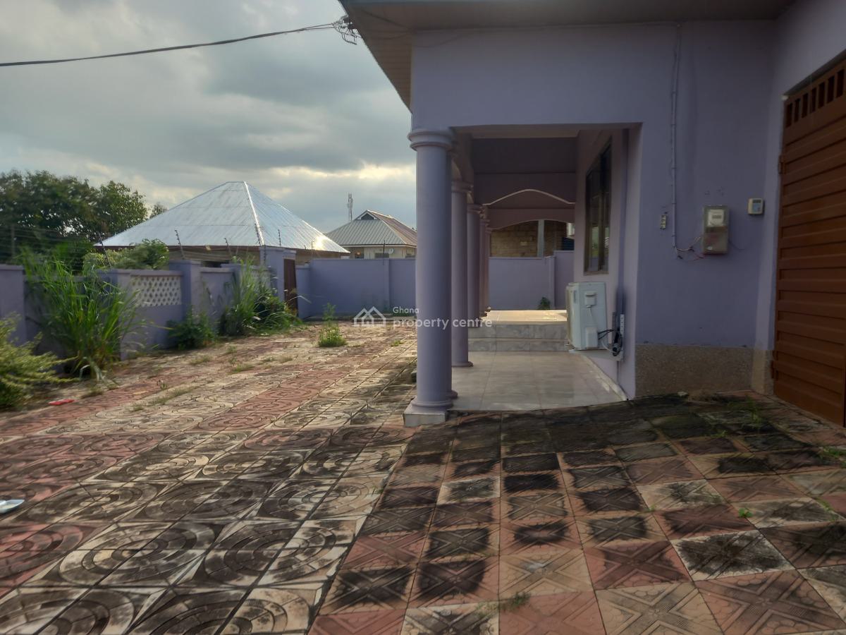 4 Bedrooms House, Apromoase, on Tech Ejisu Road, Kumasi Metropolitan, Ashanti, House for Rent