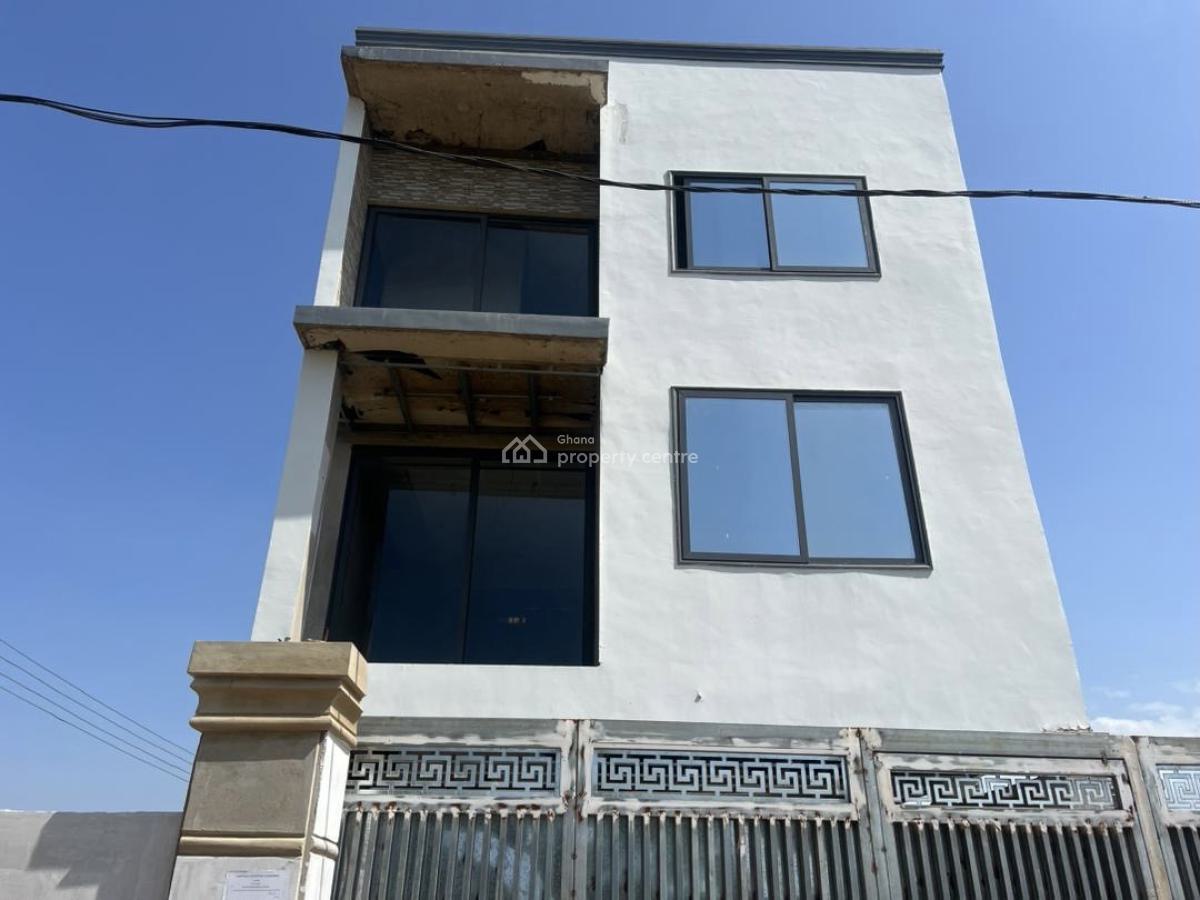 3 Bedrooms, Trade Fair, Tse Addo to Bush Road, La (labadi), La Dade Kotopon Municipal, Accra, Detached Duplex for Sale