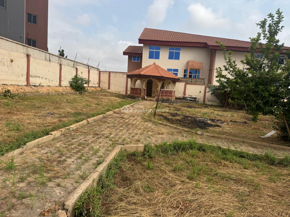 6 Bedroom Property, Daban New Site, Kumasi Metropolitan, Ashanti, House for Sale