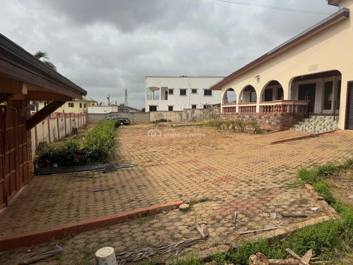 6 Bedroom Property, Daban New Site, Kumasi Metropolitan, Ashanti, House for Sale