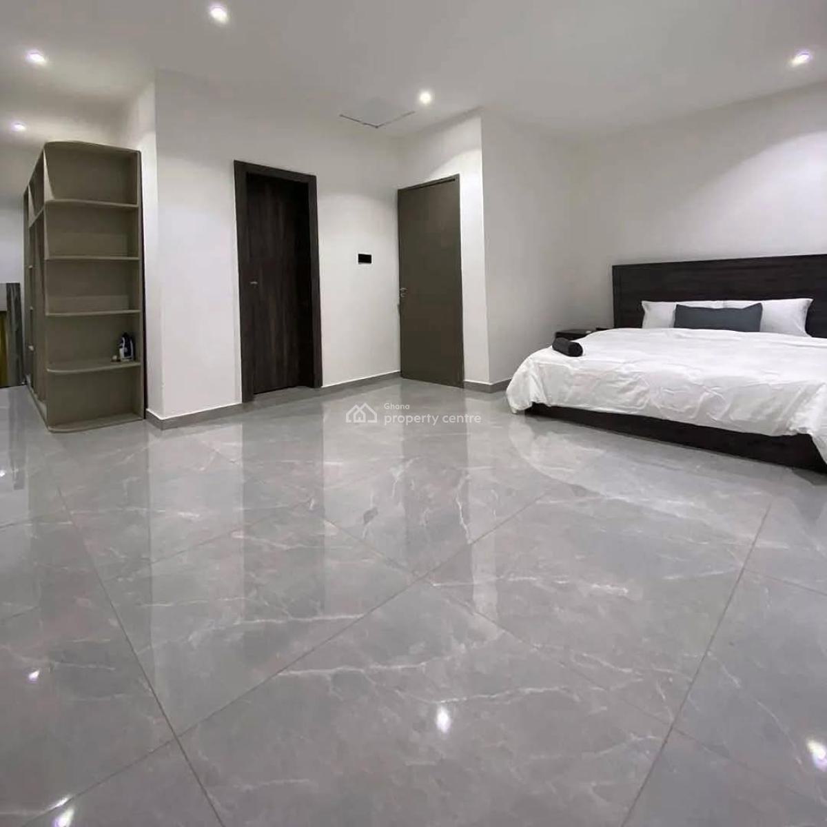 Executive Furnished 4-bedroom, Cantonments, Accra, Townhouse for Rent