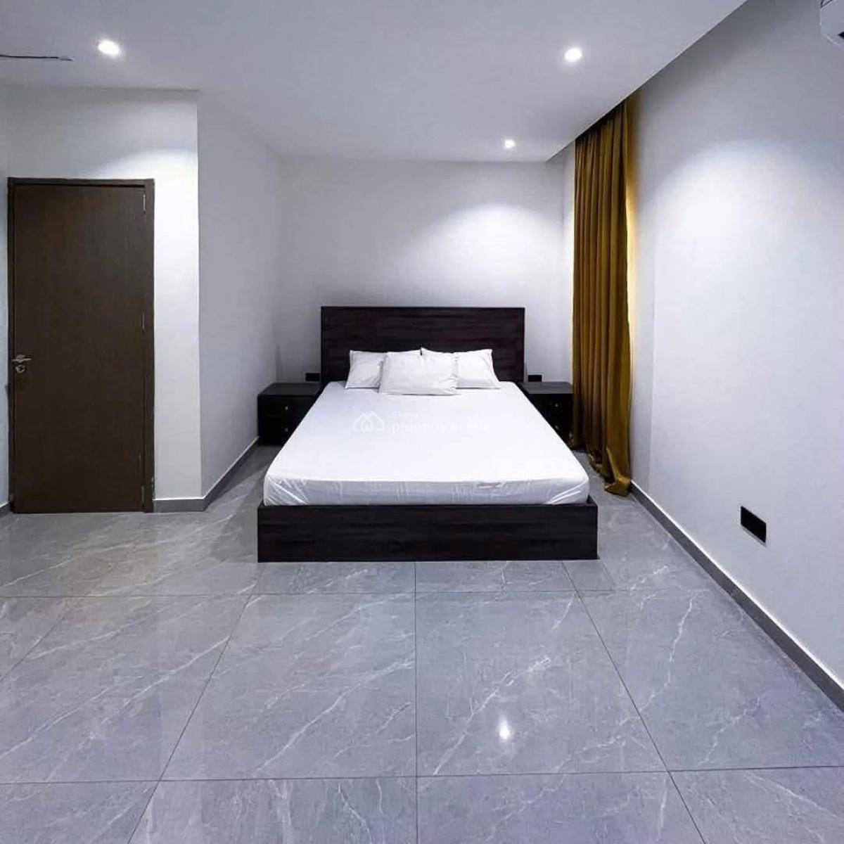 Executive Furnished 4-bedroom, Cantonments, Accra, Townhouse for Rent