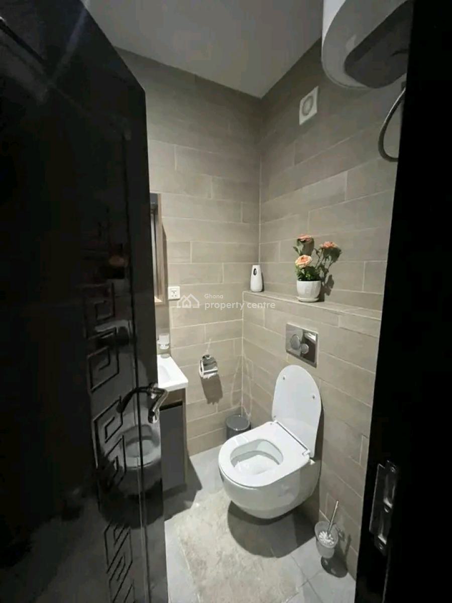 2 Bedroom Apartment in a Prime Location, Cantonments, Accra, Apartment for Rent