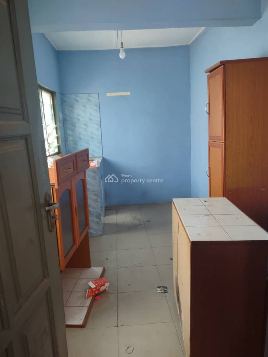 Titled Spacious, Near, Chamber & Hall Self Contain Walled House, Gbawe Top Base, Ga South Municipal, Accra, House for Sale
