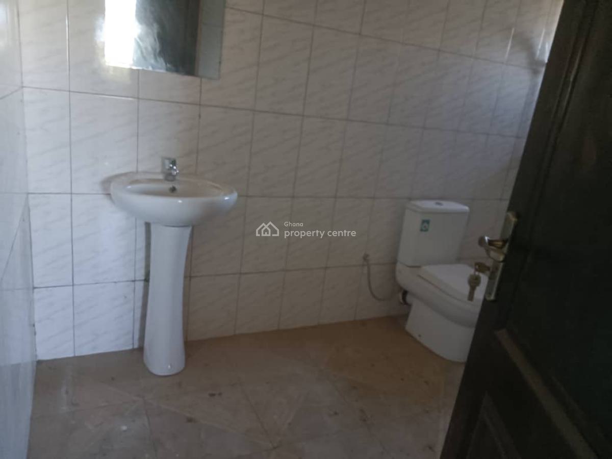 Titled & Executive 6 Master Bedrooms House, Gbawe Zero, Ga South Municipal, Accra, House for Sale