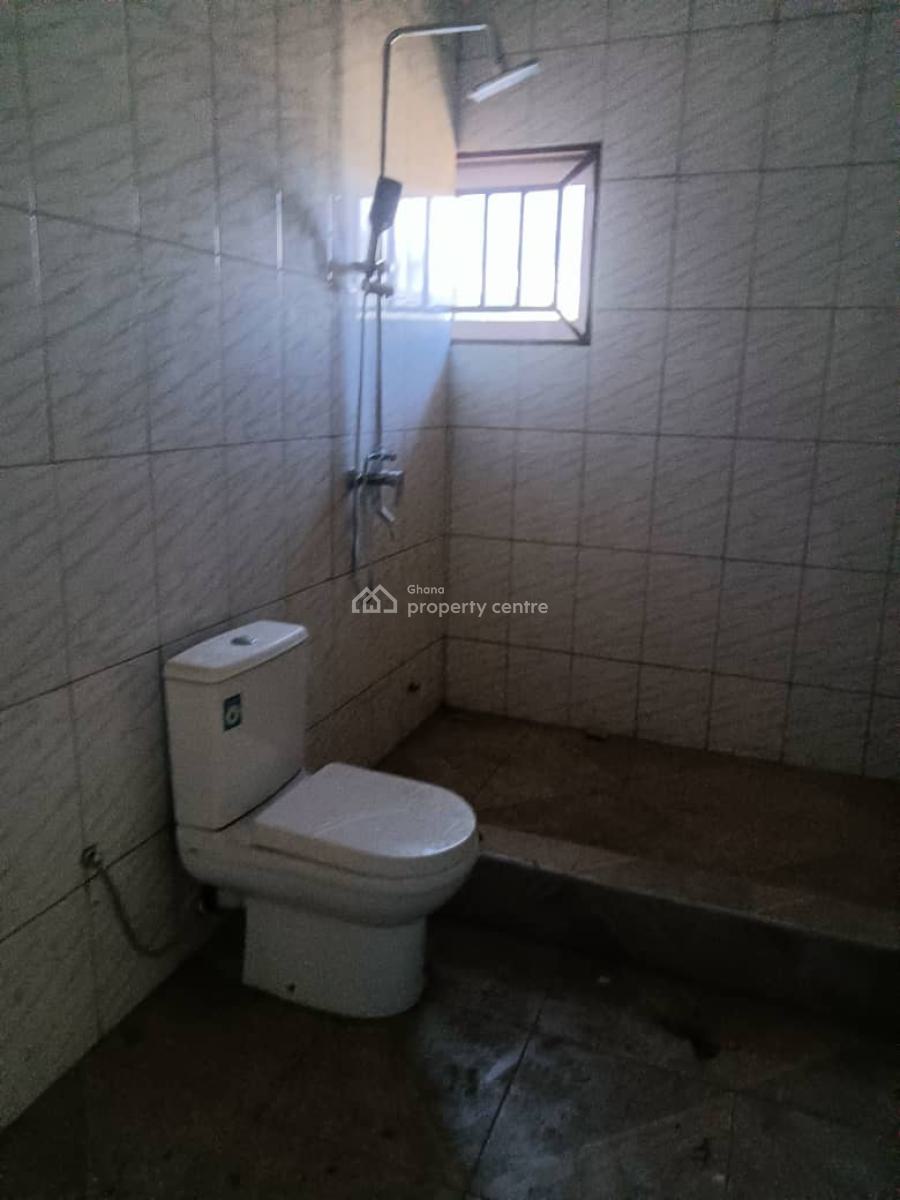 Titled & Executive 6 Master Bedrooms House, Gbawe Zero, Ga South Municipal, Accra, House for Sale