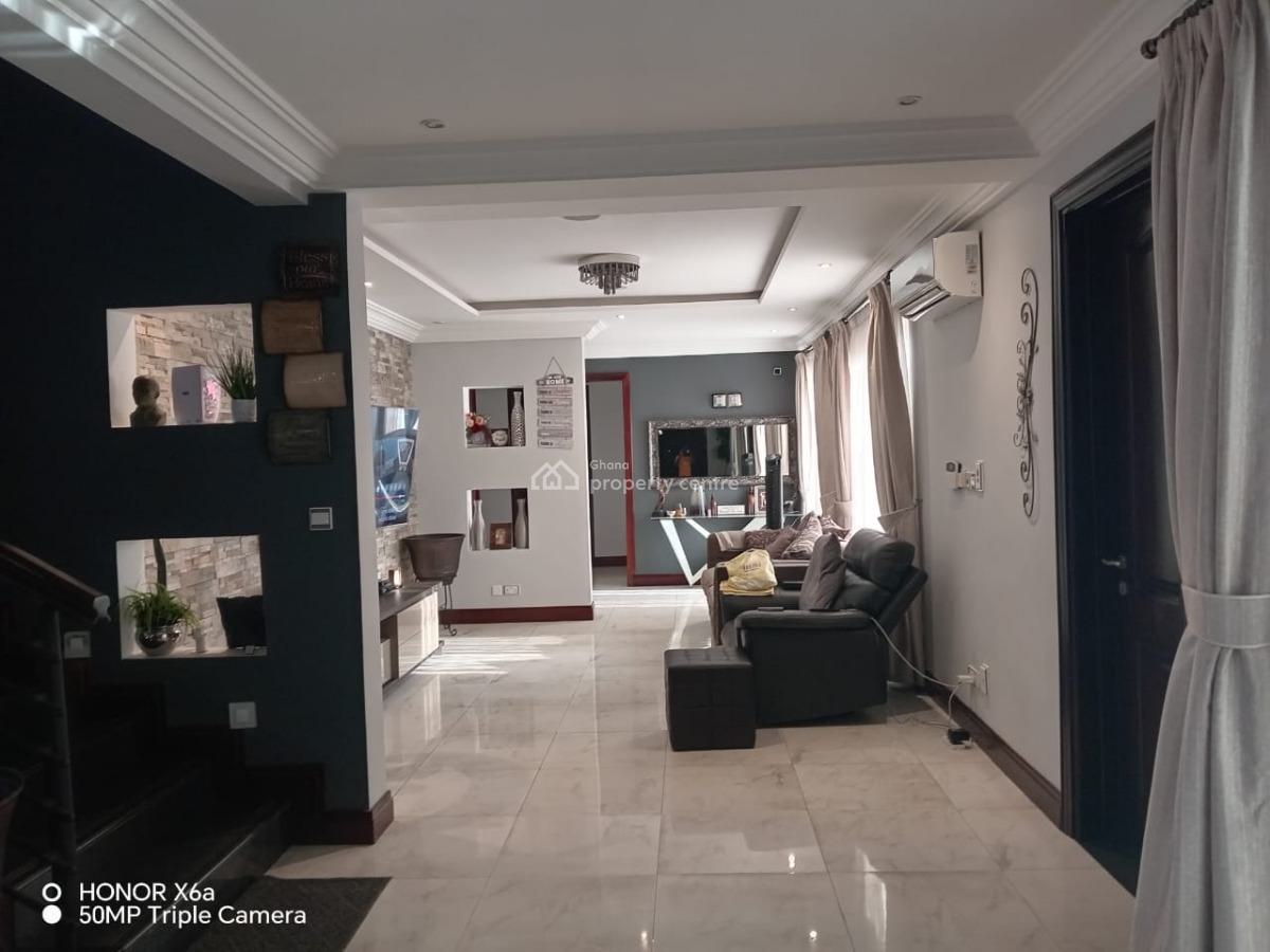5bedrooms House with Pool, Community 20,spintex, Spintex, Accra, House for Sale