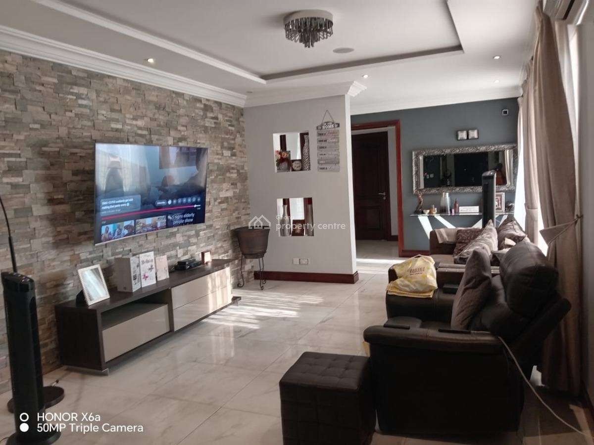 5bedrooms House with Pool, Community 20,spintex, Spintex, Accra, House for Sale