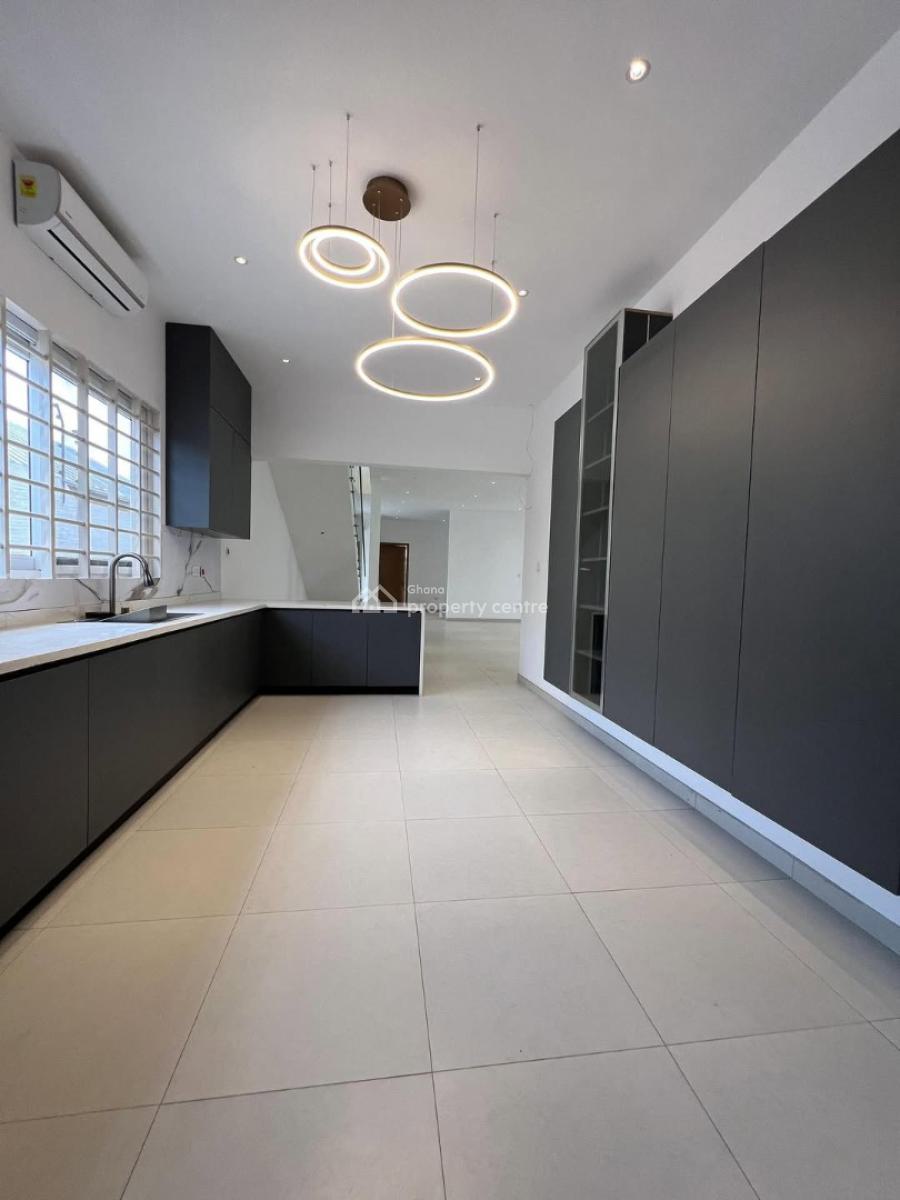 4.5 Bedroom House at Spintex, Spintex, Accra Metropolitan, Accra, House for Sale