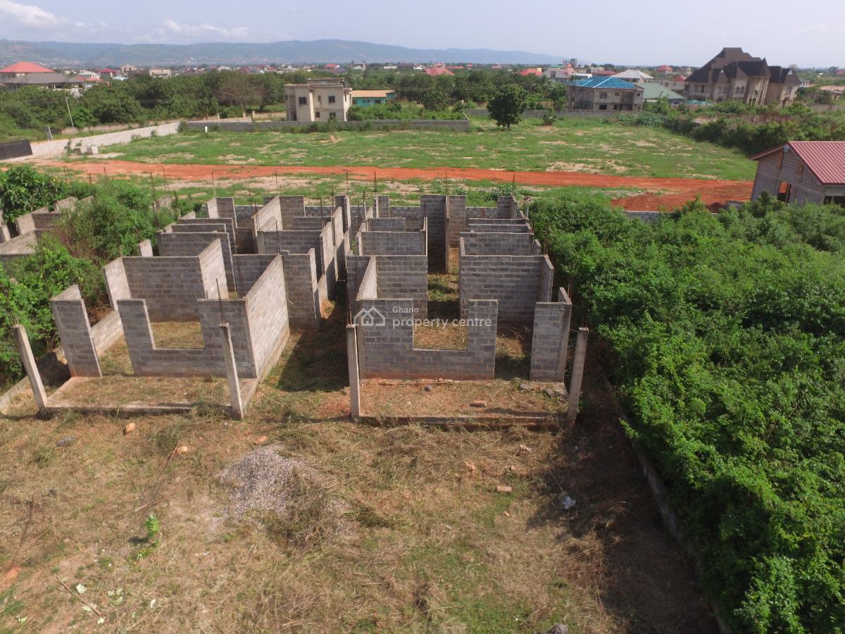 Uncompleted 2 Bedroom Apartments (4 Units Plan), Oyibi, Sasabi, La Dade Kotopon Municipal, Accra, Hostel for Sale