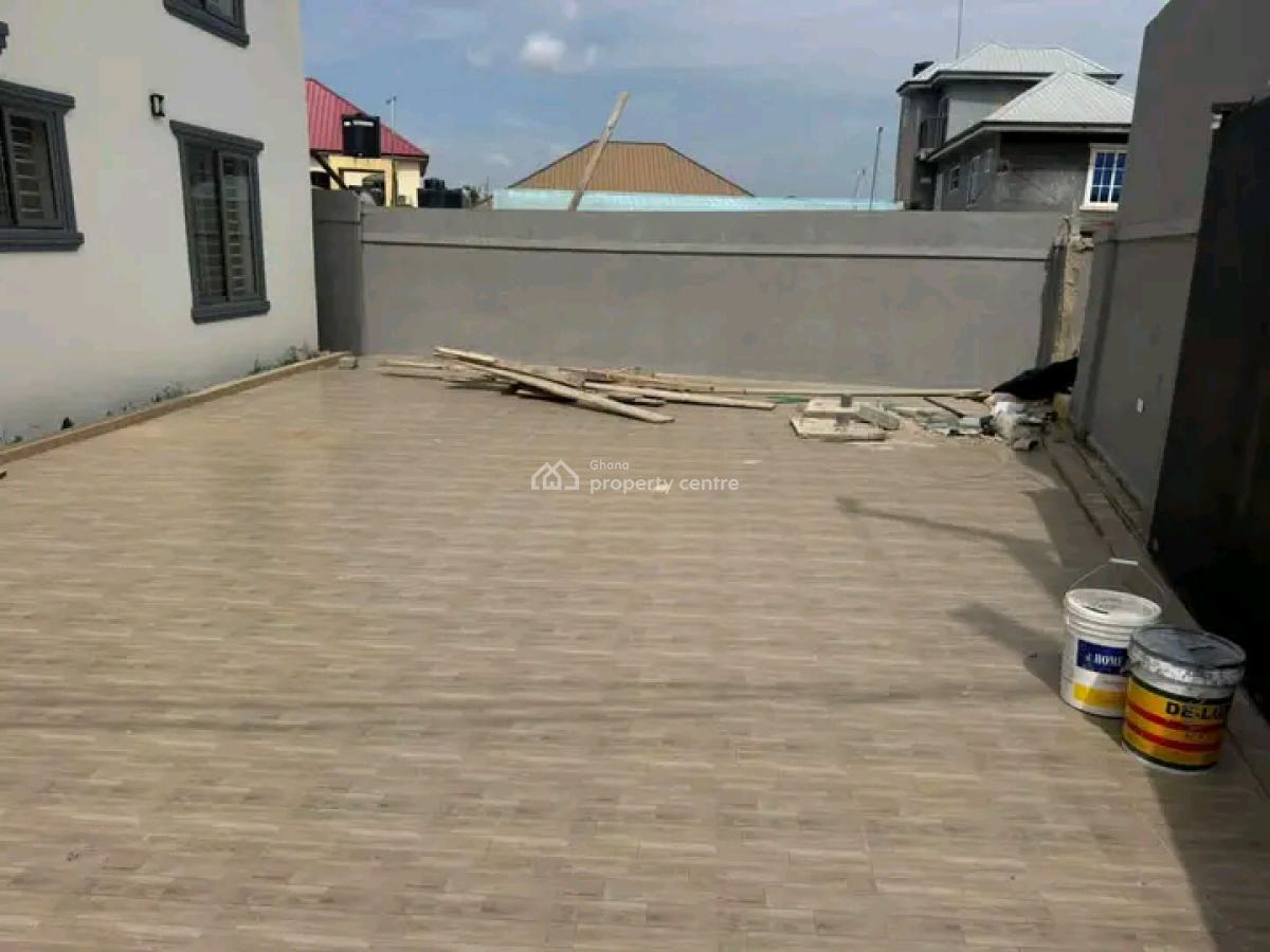 Executive 4-bedroom Duplex House @ Achimota Mile7, Achimota, Accra, House for Rent