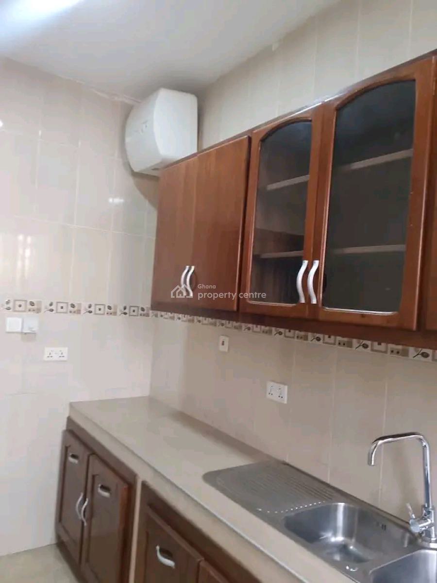 Executive 4-bedroom House @ Parakuo, Parakuo, Dome, Ga East Municipal, Accra, House for Rent