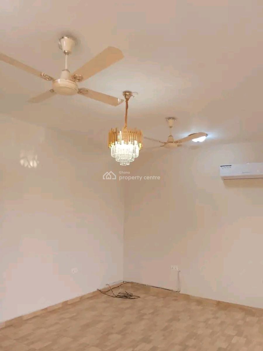 Executive 4-bedroom House @ Parakuo, Parakuo, Dome, Ga East Municipal, Accra, House for Rent