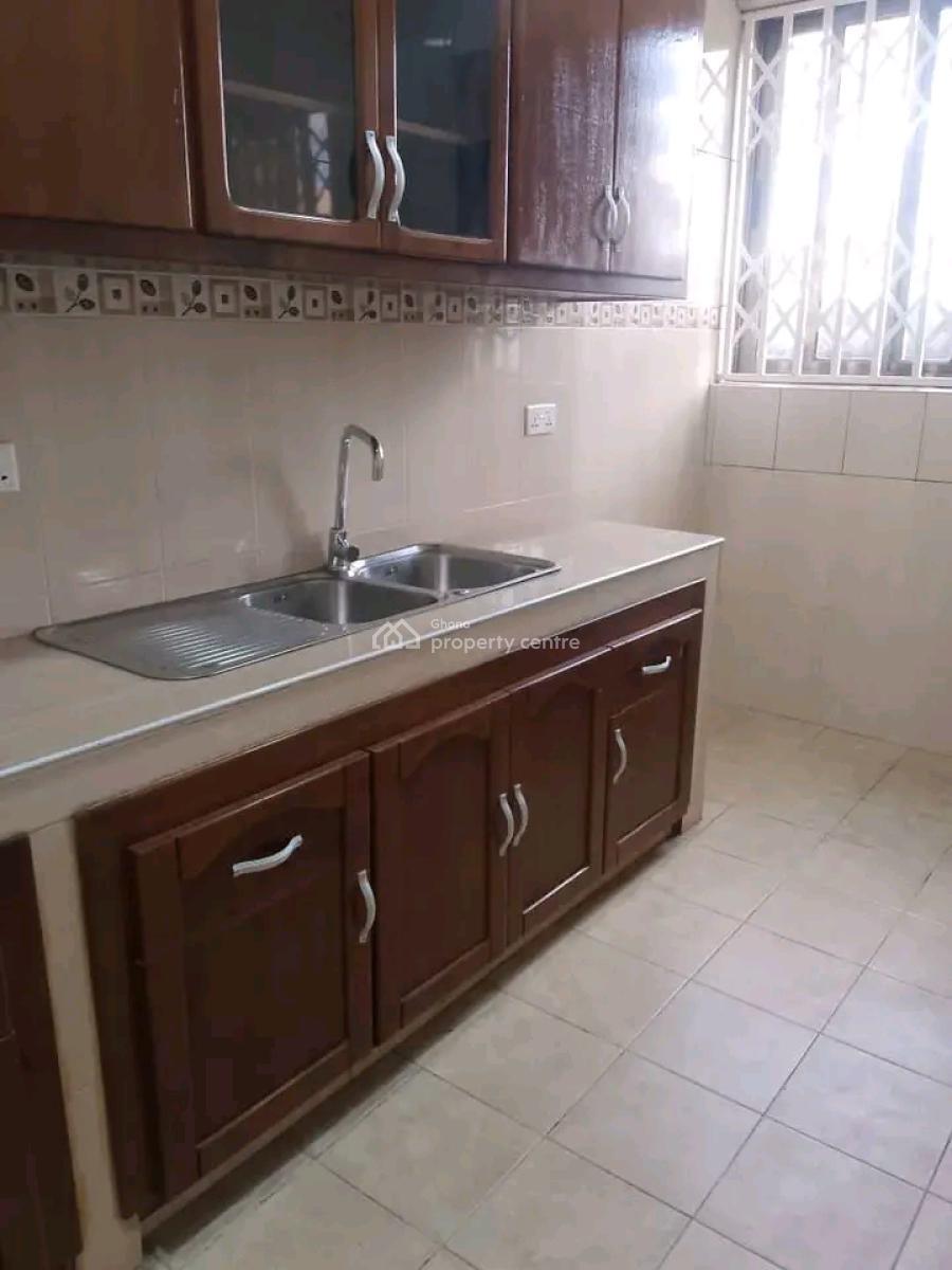 Executive 4-bedroom House @ Parakuo, Parakuo, Dome, Ga East Municipal, Accra, House for Rent