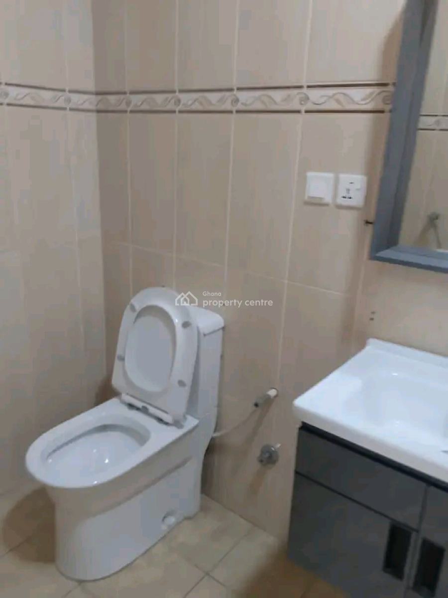 Executive 4-bedroom House @ Parakuo, Parakuo, Dome, Ga East Municipal, Accra, House for Rent