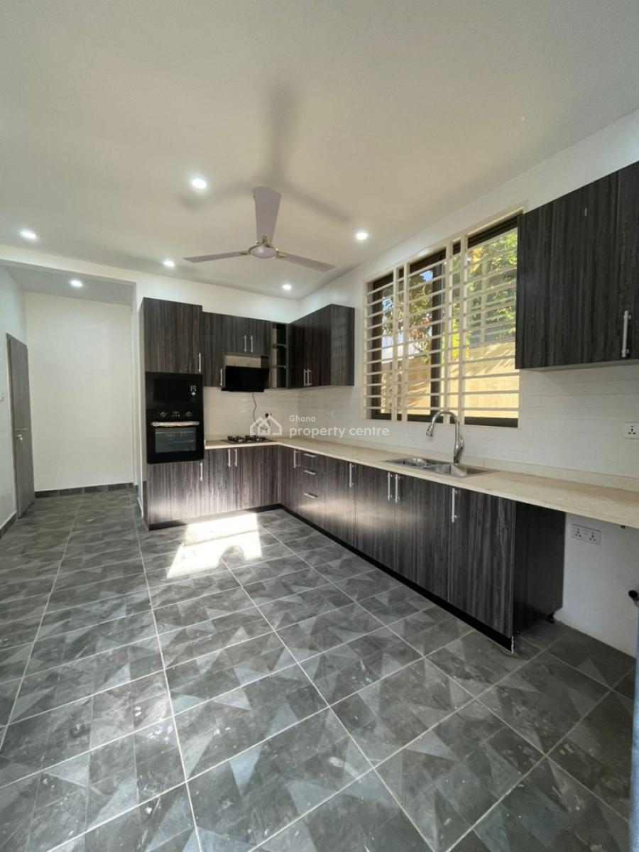 Executive 4-bedroom Townhouse @ Pantang Hospital, Pantang, Adenta Municipal, Accra, House for Rent