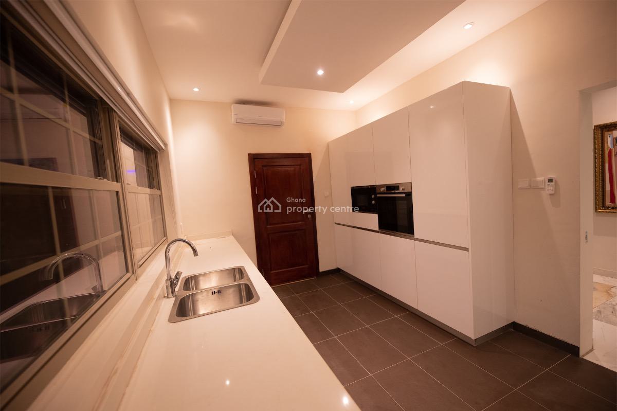 Detached 4 Bedroom Townhouse in a Gated Community, Tseaddo, East Airport, Airport Residential Area, Accra, Townhouse for Sale