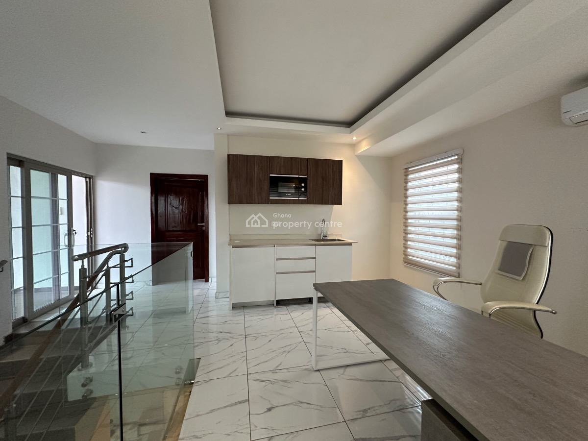 Detached 4 Bedroom Townhouse in a Gated Community, Tseaddo, East Airport, Airport Residential Area, Accra, Townhouse for Sale