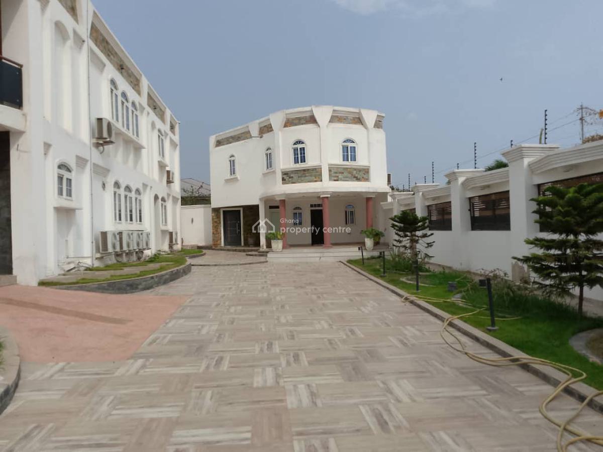 Luxury 7bedrooms House with Pool, Tema Community12, Tema, Accra, House for Sale