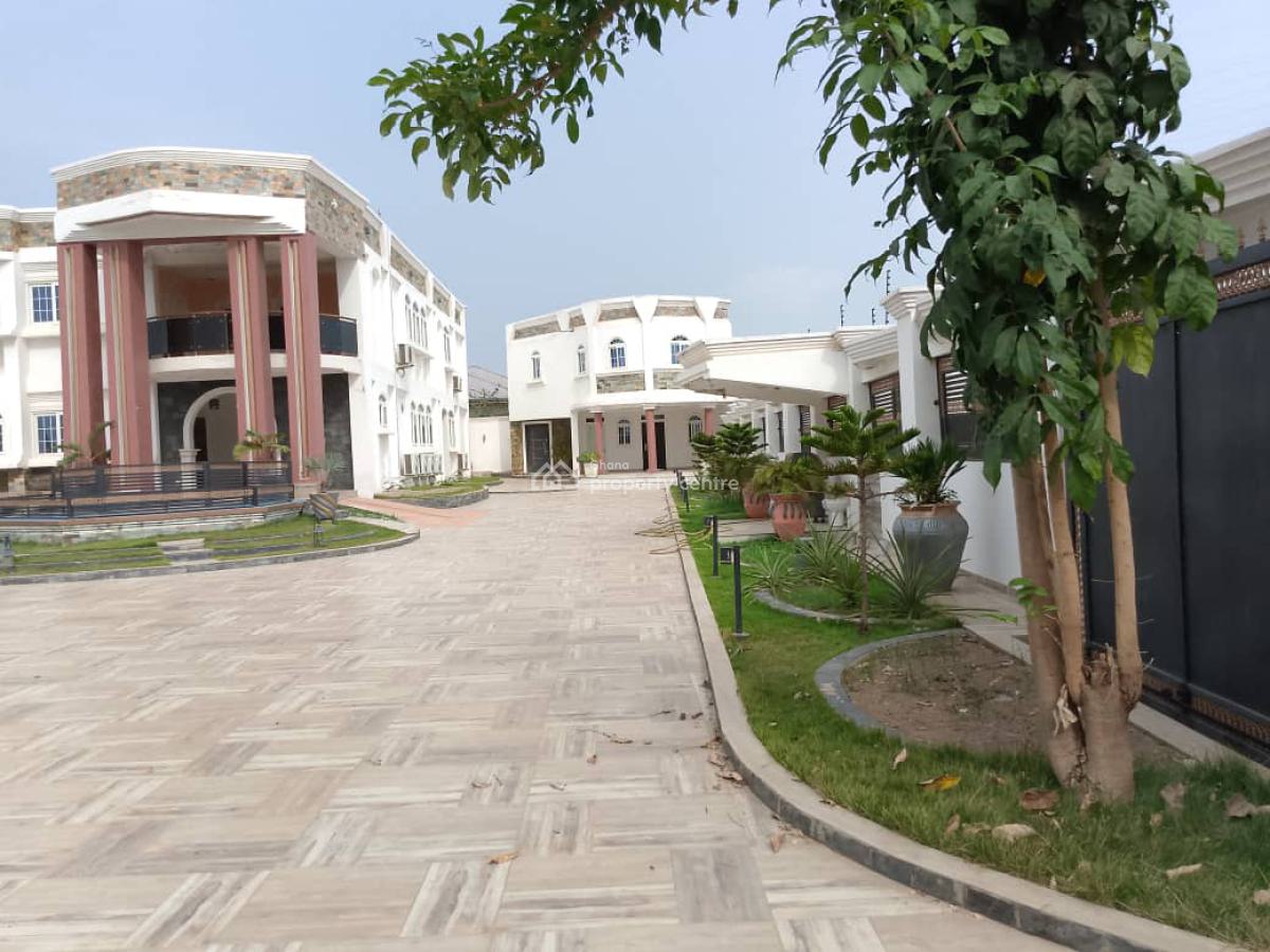Luxury 7bedrooms House with Pool, Tema Community12, Tema, Accra, House for Sale