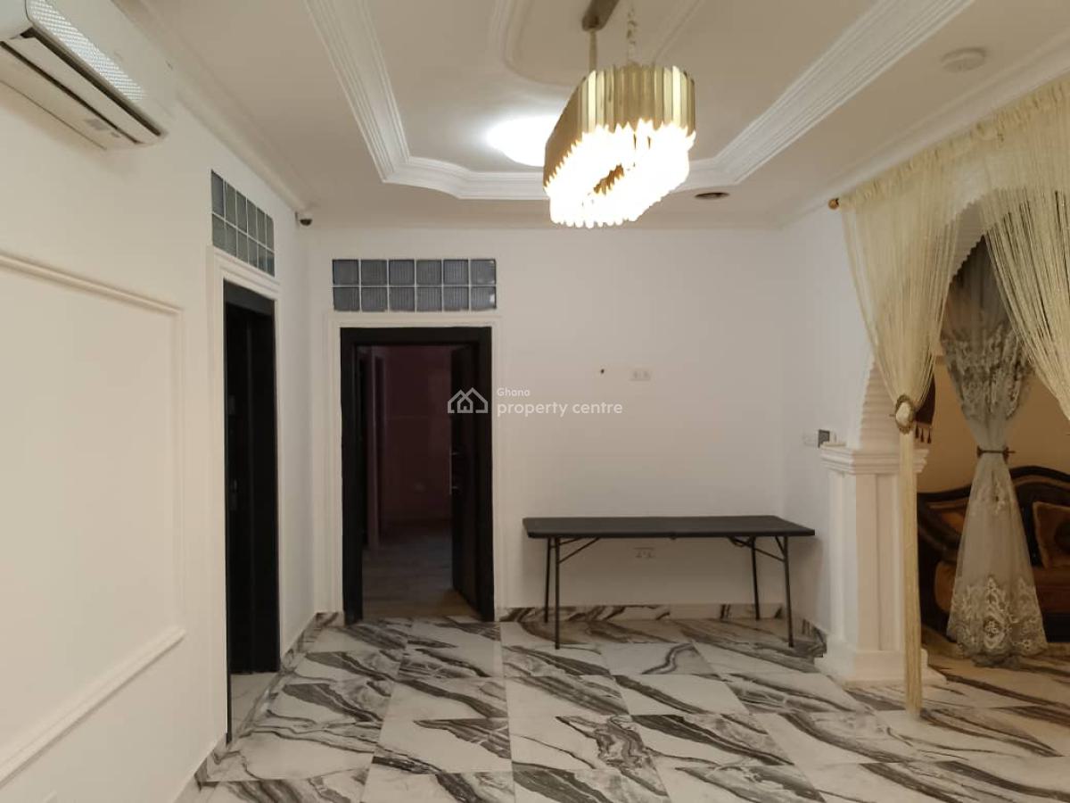 Luxury 7bedrooms House with Pool, Tema Community12, Tema, Accra, House for Sale