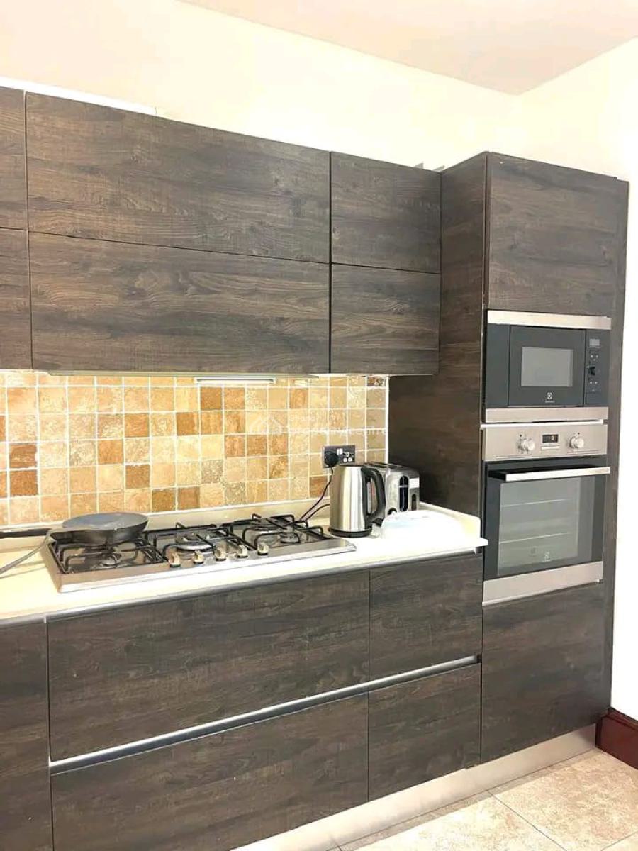 Luxurious Fully Furnished 3-bedroom Townhouse @ Airport Residential Ar, Airport Residential Area, Accra, Townhouse for Rent