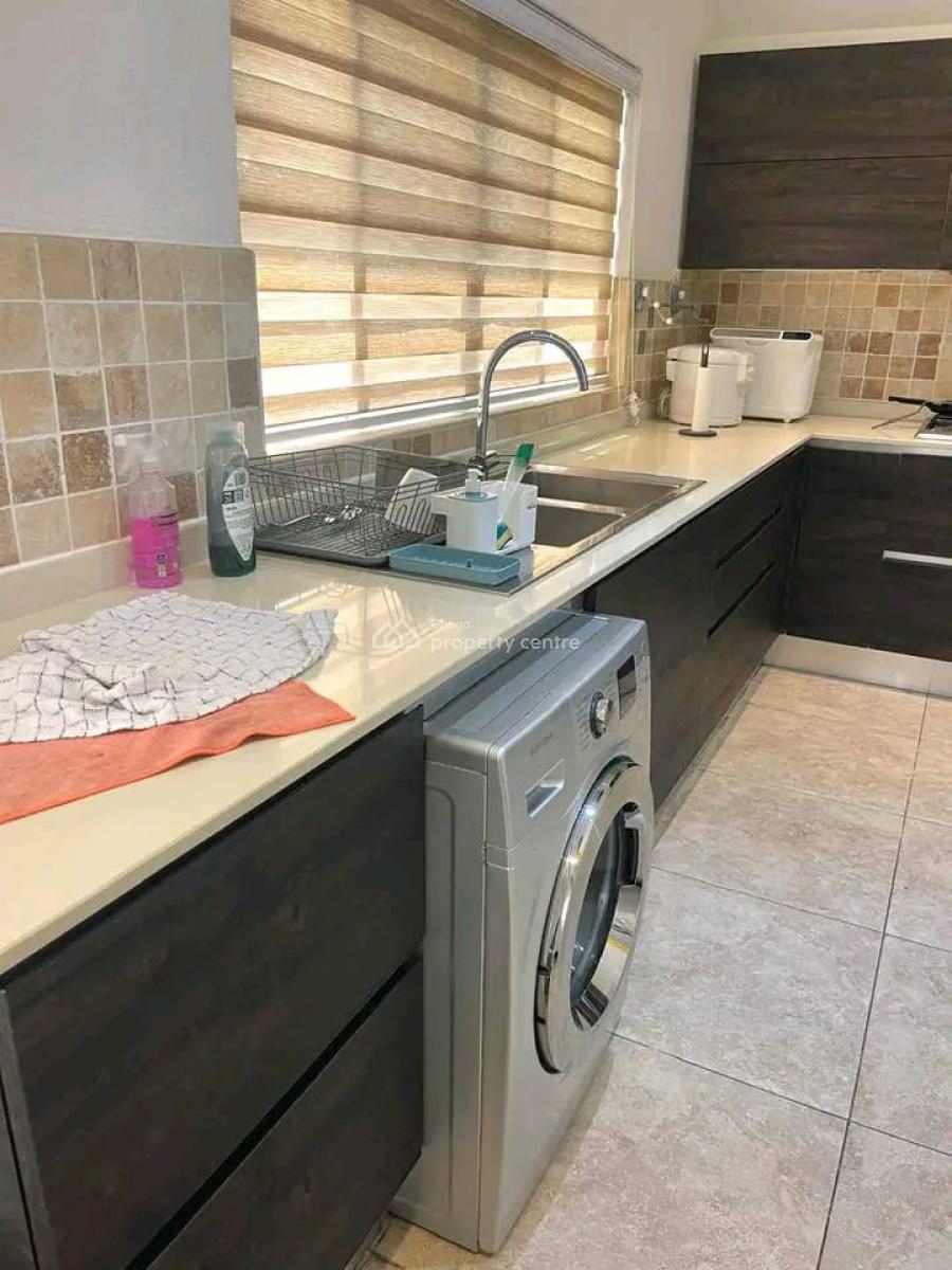 Luxurious Fully Furnished 3-bedroom Townhouse @ Airport Residential Ar, Airport Residential Area, Accra, Townhouse for Rent