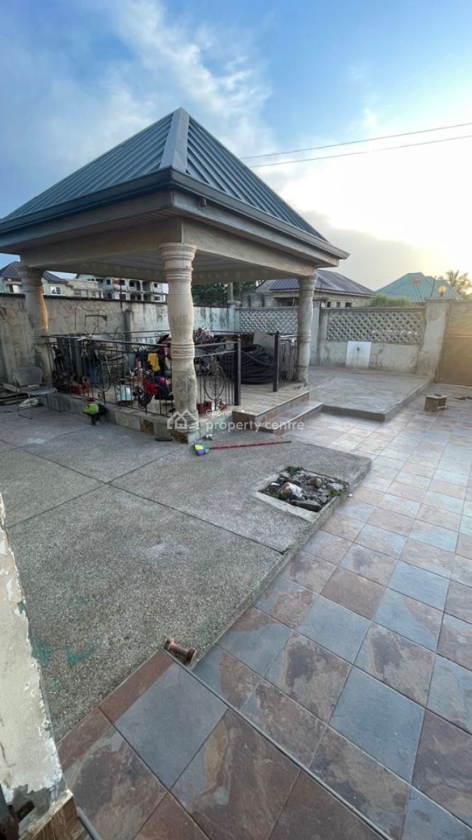 5 Bedrooms at Ablekuma Nsakina, Nsakina, Ablekuma South, Accra Metropolitan, Accra, Detached Bungalow for Rent