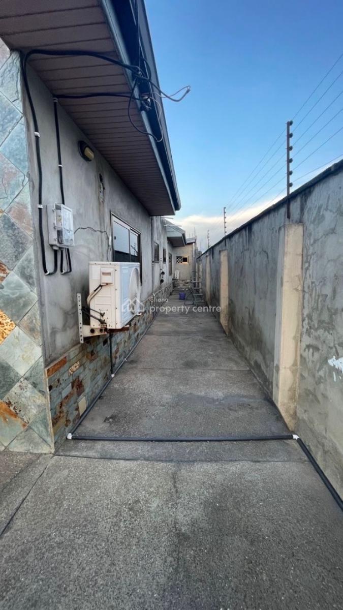 5 Bedrooms at Ablekuma Nsakina, Nsakina, Ablekuma South, Accra Metropolitan, Accra, Detached Bungalow for Rent
