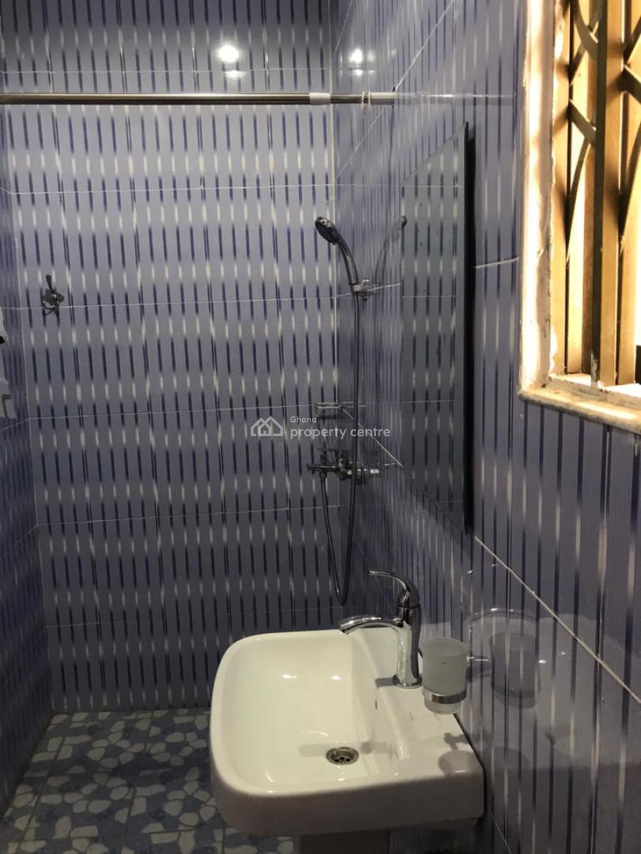 Nice Chamber and Hall, Mallam Gbawe Upper, Gbawe, Ga South Municipal, Accra, Apartment for Rent